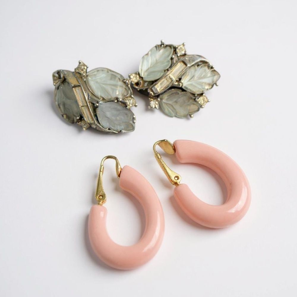 Vintage Trifari Pink Lucite Clip-On Earrings – Gold Tone Half Hoops – 1980s